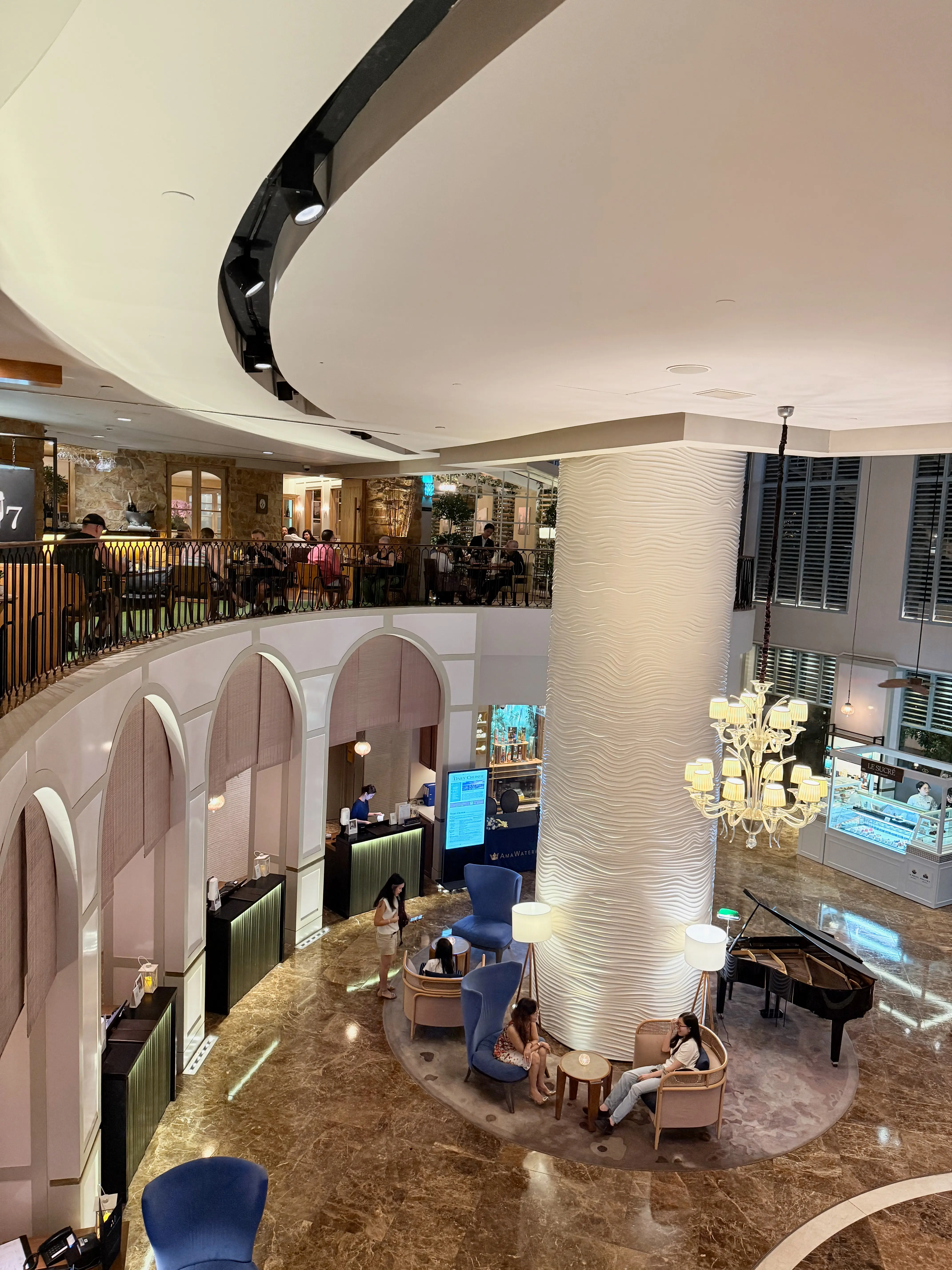 Sofitel Saigon Lobby